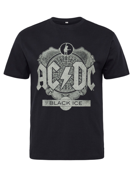 Black AC/DC t-shirt