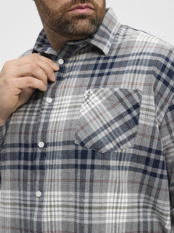 Grey flannelshirt